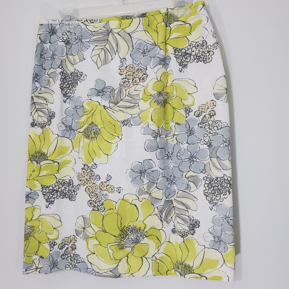 Yellow and Gray Floral Skirt, Size 10